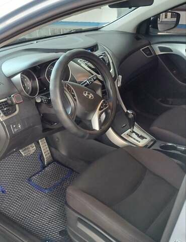 Синий Хендай Элантра, объемом двигателя 1.8 л и пробегом 145 тыс. км за 9700 $, фото 13 на Automoto.ua