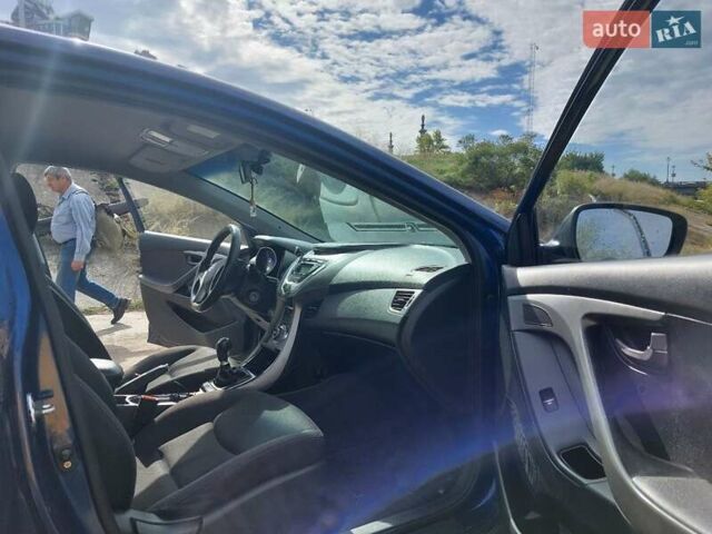 Синій Хендай Елантра, об'ємом двигуна 1.59 л та пробігом 173 тис. км за 7500 $, фото 12 на Automoto.ua