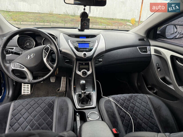 Синий Хендай Элантра, объемом двигателя 1.8 л и пробегом 100 тыс. км за 8700 $, фото 11 на Automoto.ua