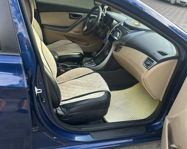 Хендай Элантра 2012 в Хмельницком на Automoto.ua Синий Хендай Элантра, объемом двигателя 1.8 л и пробегом 211 тыс. км за 8999 $, фото 10 на Automoto.ua