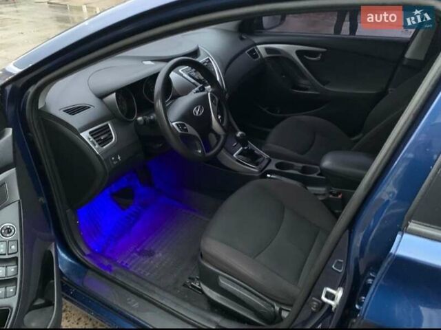 Хендай Элантра 2013 в Харькове на Automoto.ua Синий Хендай Элантра, объемом двигателя 1.59 л и пробегом 63 тыс. км за 9800 $, фото 14 на Automoto.ua