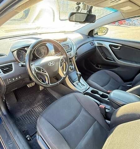 Синий Хендай Элантра, объемом двигателя 1.8 л и пробегом 254 тыс. км за 7500 $, фото 10 на Automoto.ua