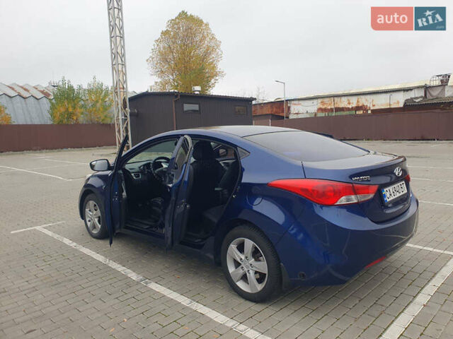 Синий Хендай Элантра, объемом двигателя 1.8 л и пробегом 195 тыс. км за 10300 $, фото 1 на Automoto.ua