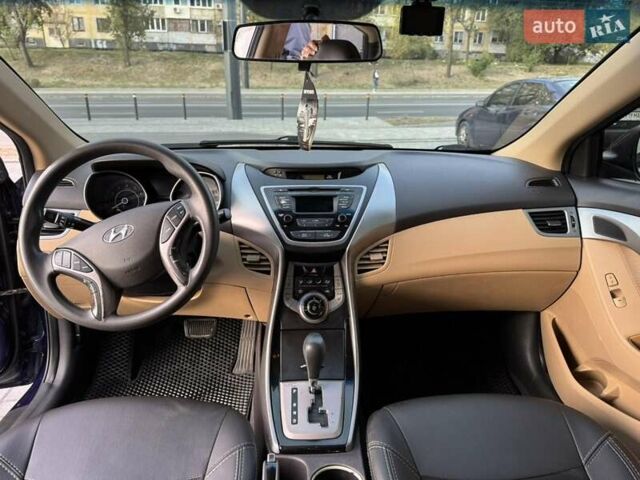 Синий Хендай Элантра, объемом двигателя 1.8 л и пробегом 219 тыс. км за 8700 $, фото 11 на Automoto.ua