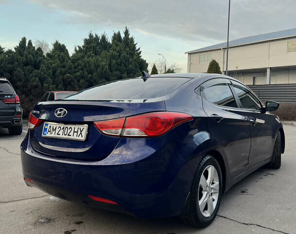 Синій Хендай Елантра, об'ємом двигуна 1.8 л та пробігом 273 тис. км за 6500 $, фото 6 на Automoto.ua