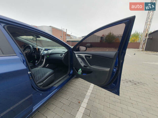 Синий Хендай Элантра, объемом двигателя 1.8 л и пробегом 195 тыс. км за 10300 $, фото 15 на Automoto.ua