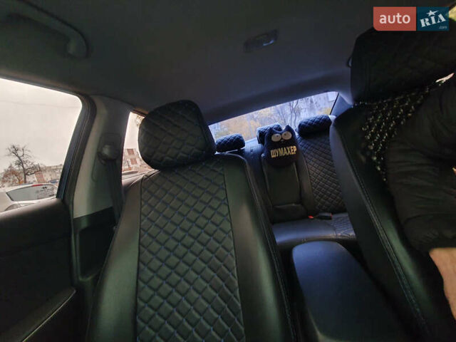 Синий Хендай Элантра, объемом двигателя 1.8 л и пробегом 195 тыс. км за 10300 $, фото 19 на Automoto.ua