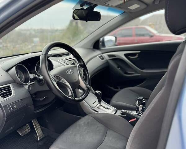Синий Хендай Элантра, объемом двигателя 1.8 л и пробегом 187 тыс. км за 9950 $, фото 14 на Automoto.ua