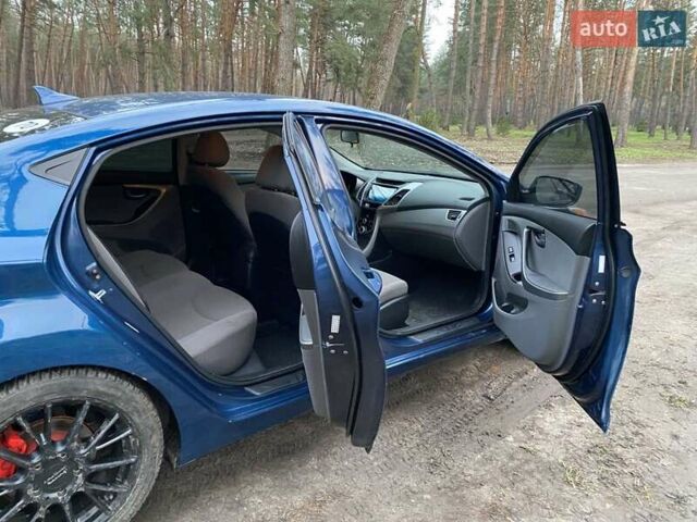 Синий Хендай Элантра, объемом двигателя 1.8 л и пробегом 166 тыс. км за 7000 $, фото 21 на Automoto.ua