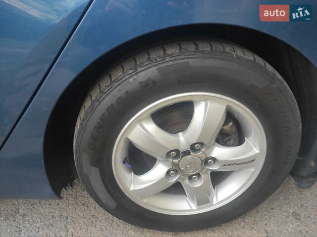 Синій Хендай Елантра, об'ємом двигуна 1.59 л та пробігом 240 тис. км за 9000 $, фото 17 на Automoto.ua