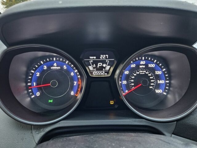 Синий Хендай Элантра, объемом двигателя 1.8 л и пробегом 169 тыс. км за 8250 $, фото 5 на Automoto.ua