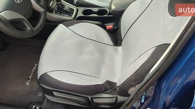 Синій Хендай Елантра, об'ємом двигуна 1.8 л та пробігом 200 тис. км за 8900 $, фото 13 на Automoto.ua