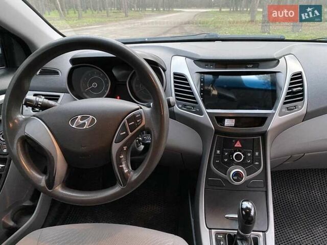 Синий Хендай Элантра, объемом двигателя 1.8 л и пробегом 166 тыс. км за 7000 $, фото 20 на Automoto.ua