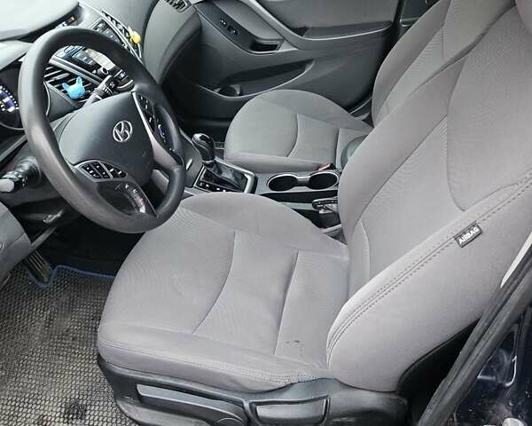 Хендай Элантра 2014 в Киеве на Automoto.ua Синий Хендай Элантра, объемом двигателя 1.8 л и пробегом 169 тыс. км за 8250 $, фото 2 на Automoto.ua