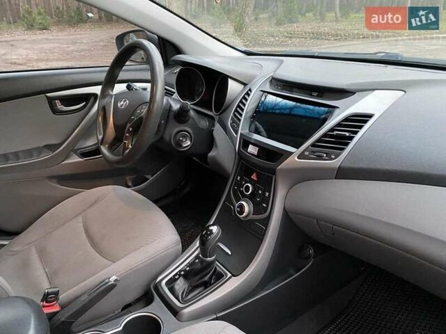 Синий Хендай Элантра, объемом двигателя 1.8 л и пробегом 166 тыс. км за 7000 $, фото 23 на Automoto.ua