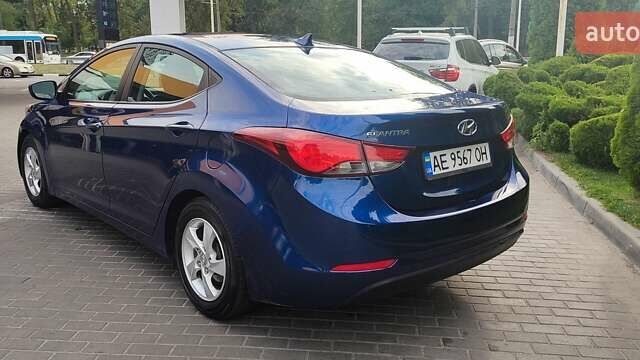 Синій Хендай Елантра, об'ємом двигуна 1.8 л та пробігом 200 тис. км за 8900 $, фото 3 на Automoto.ua
