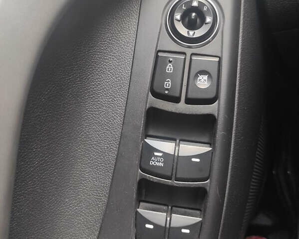 Синій Хендай Елантра, об'ємом двигуна 1.59 л та пробігом 240 тис. км за 9000 $, фото 12 на Automoto.ua