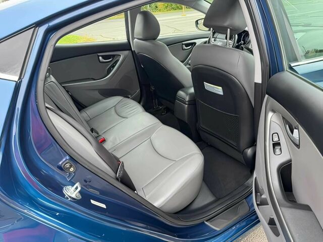 Синій Хендай Елантра, об'ємом двигуна 1.8 л та пробігом 82 тис. км за 7000 $, фото 12 на Automoto.ua