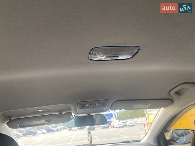 Синій Хендай Елантра, об'ємом двигуна 1.59 л та пробігом 240 тис. км за 9000 $, фото 9 на Automoto.ua