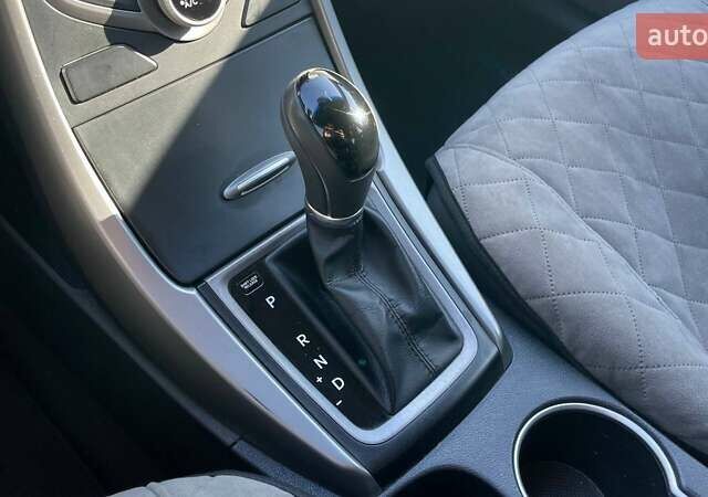 Синій Хендай Елантра, об'ємом двигуна 1.8 л та пробігом 321 тис. км за 10999 $, фото 22 на Automoto.ua