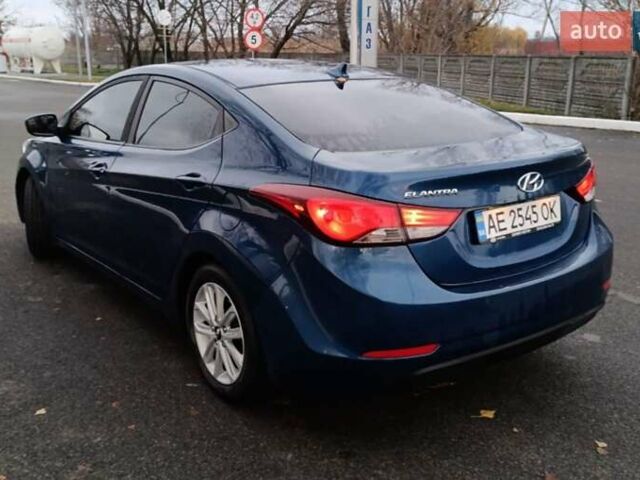 Синий Хендай Элантра, объемом двигателя 1.8 л и пробегом 135 тыс. км за 9500 $, фото 4 на Automoto.ua