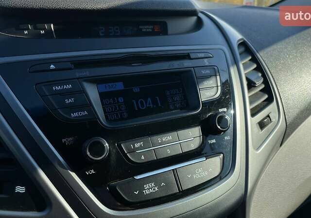 Синій Хендай Елантра, об'ємом двигуна 1.8 л та пробігом 321 тис. км за 10999 $, фото 20 на Automoto.ua