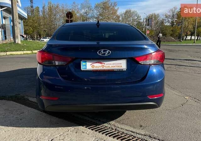 Синій Хендай Елантра, об'ємом двигуна 1.8 л та пробігом 321 тис. км за 10999 $, фото 4 на Automoto.ua