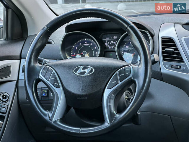 Хендай Элантра 2015 в Киеве на Automoto.ua Синий Хендай Элантра, объемом двигателя 1.8 л и пробегом 124 тыс. км за 8900 $, фото 9 на Automoto.ua