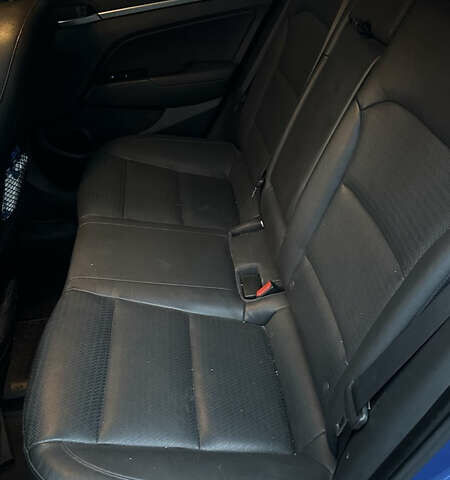 Синий Хендай Элантра, объемом двигателя 2 л и пробегом 145 тыс. км за 11500 $, фото 9 на Automoto.ua