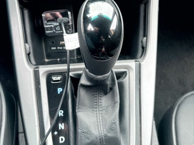 Синий Хендай Элантра, объемом двигателя 1.8 л и пробегом 188 тыс. км за 9000 $, фото 7 на Automoto.ua