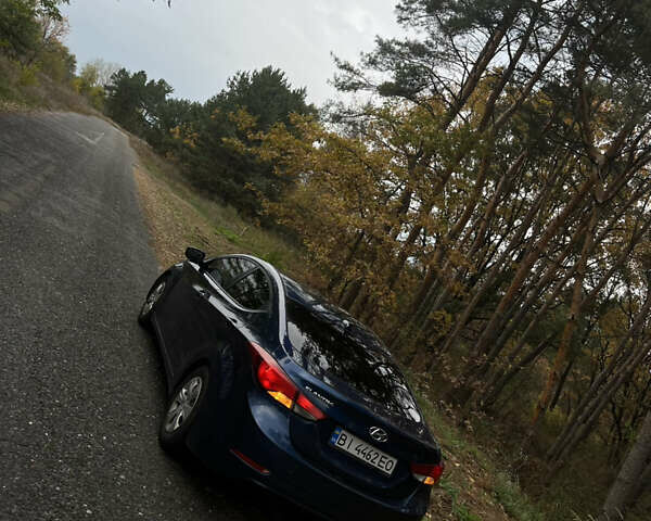 Синий Хендай Элантра, объемом двигателя 1.8 л и пробегом 200 тыс. км за 8900 $, фото 3 на Automoto.ua