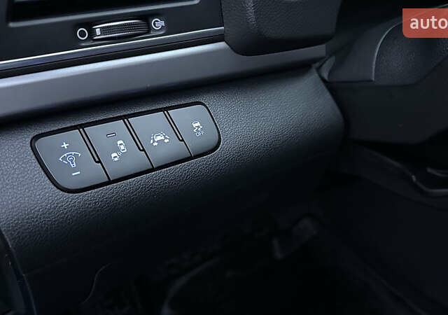 Синий Хендай Элантра, объемом двигателя 2 л и пробегом 145 тыс. км за 11500 $, фото 5 на Automoto.ua