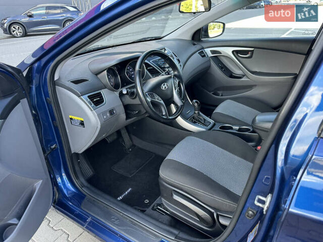 Хендай Элантра 2015 в Киеве на Automoto.ua Синий Хендай Элантра, объемом двигателя 1.8 л и пробегом 124 тыс. км за 8900 $, фото 14 на Automoto.ua