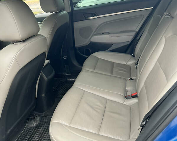 Синий Хендай Элантра, объемом двигателя 2 л и пробегом 135 тыс. км за 11000 $, фото 6 на Automoto.ua