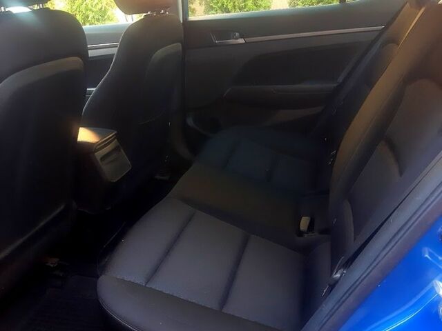 Синий Хендай Элантра, объемом двигателя 2 л и пробегом 189 тыс. км за 10200 $, фото 5 на Automoto.ua