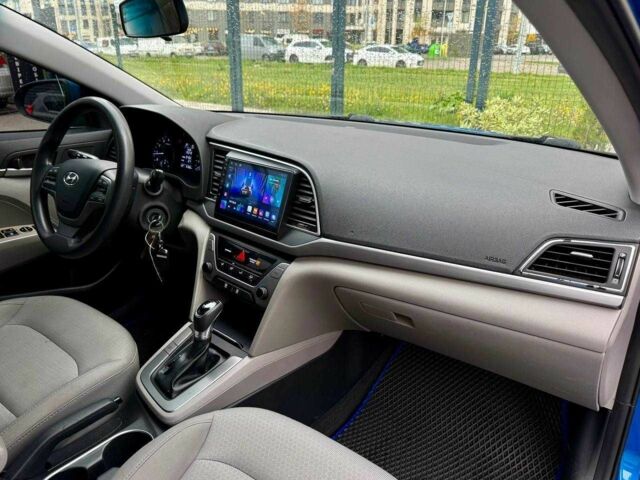 Хендай Элантра 2016 в Киеве на Automoto.ua Синий Хендай Элантра, объемом двигателя 2 л и пробегом 145 тыс. км за 9950 $, фото 15 на Automoto.ua