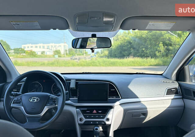 Синій Хендай Елантра, об'ємом двигуна 2 л та пробігом 207 тис. км за 10200 $, фото 9 на Automoto.ua