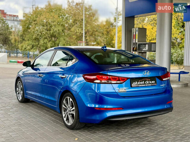 Синій Хендай Елантра, об'ємом двигуна 2 л та пробігом 74 тис. км за 13799 $, фото 3 на Automoto.ua