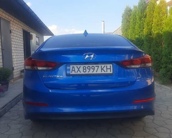 Синий Хендай Элантра, объемом двигателя 2 л и пробегом 189 тыс. км за 10200 $, фото 2 на Automoto.ua