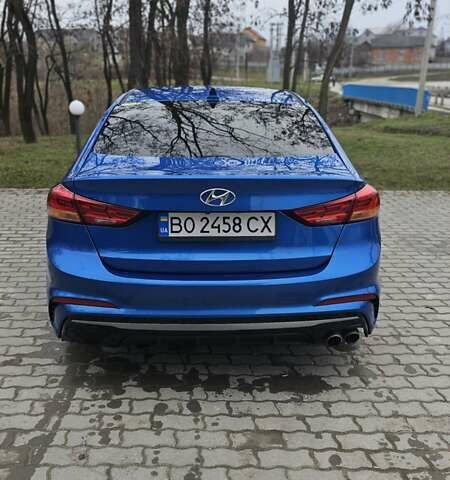 Синій Хендай Елантра, об'ємом двигуна 1.59 л та пробігом 125 тис. км за 10900 $, фото 9 на Automoto.ua
