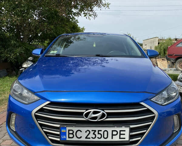 Синий Хендай Элантра, объемом двигателя 1.98 л и пробегом 180 тыс. км за 10300 $, фото 1 на Automoto.ua
