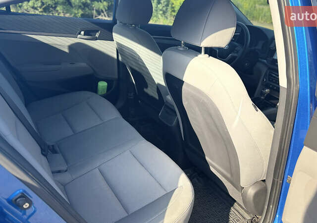 Синій Хендай Елантра, об'ємом двигуна 2 л та пробігом 207 тис. км за 10200 $, фото 6 на Automoto.ua