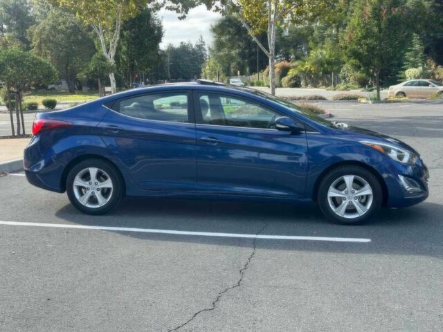 Синий Хендай Элантра, объемом двигателя 1.8 л и пробегом 72 тыс. км за 6300 $, фото 3 на Automoto.ua