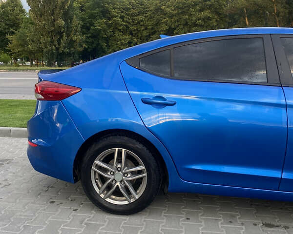 Синій Хендай Елантра, об'ємом двигуна 2 л та пробігом 194 тис. км за 9900 $, фото 7 на Automoto.ua