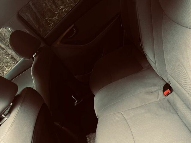 Синий Хендай Элантра, объемом двигателя 1.8 л и пробегом 200 тыс. км за 8900 $, фото 6 на Automoto.ua