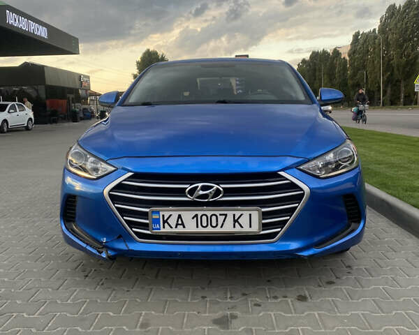 Синій Хендай Елантра, об'ємом двигуна 2 л та пробігом 194 тис. км за 9900 $, фото 2 на Automoto.ua