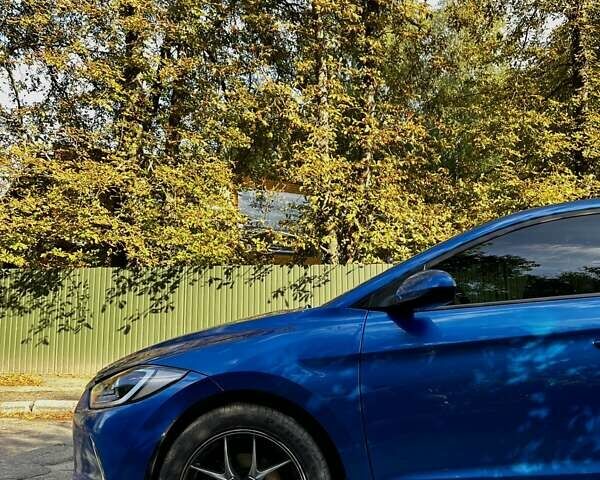 Синій Хендай Елантра, об'ємом двигуна 2 л та пробігом 168 тис. км за 11500 $, фото 8 на Automoto.ua