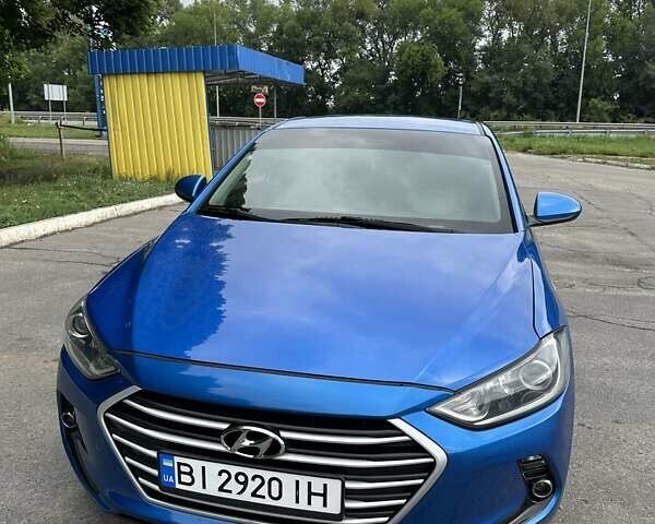 Синий Хендай Элантра, объемом двигателя 1.58 л и пробегом 150 тыс. км за 10900 $, фото 5 на Automoto.ua