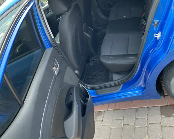 Синий Хендай Элантра, объемом двигателя 1.98 л и пробегом 180 тыс. км за 10300 $, фото 8 на Automoto.ua