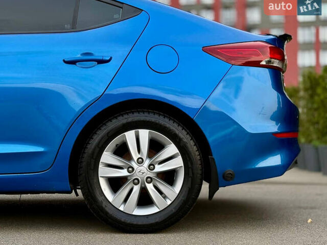 Синий Хендай Элантра, объемом двигателя 2 л и пробегом 145 тыс. км за 9950 $, фото 11 на Automoto.ua